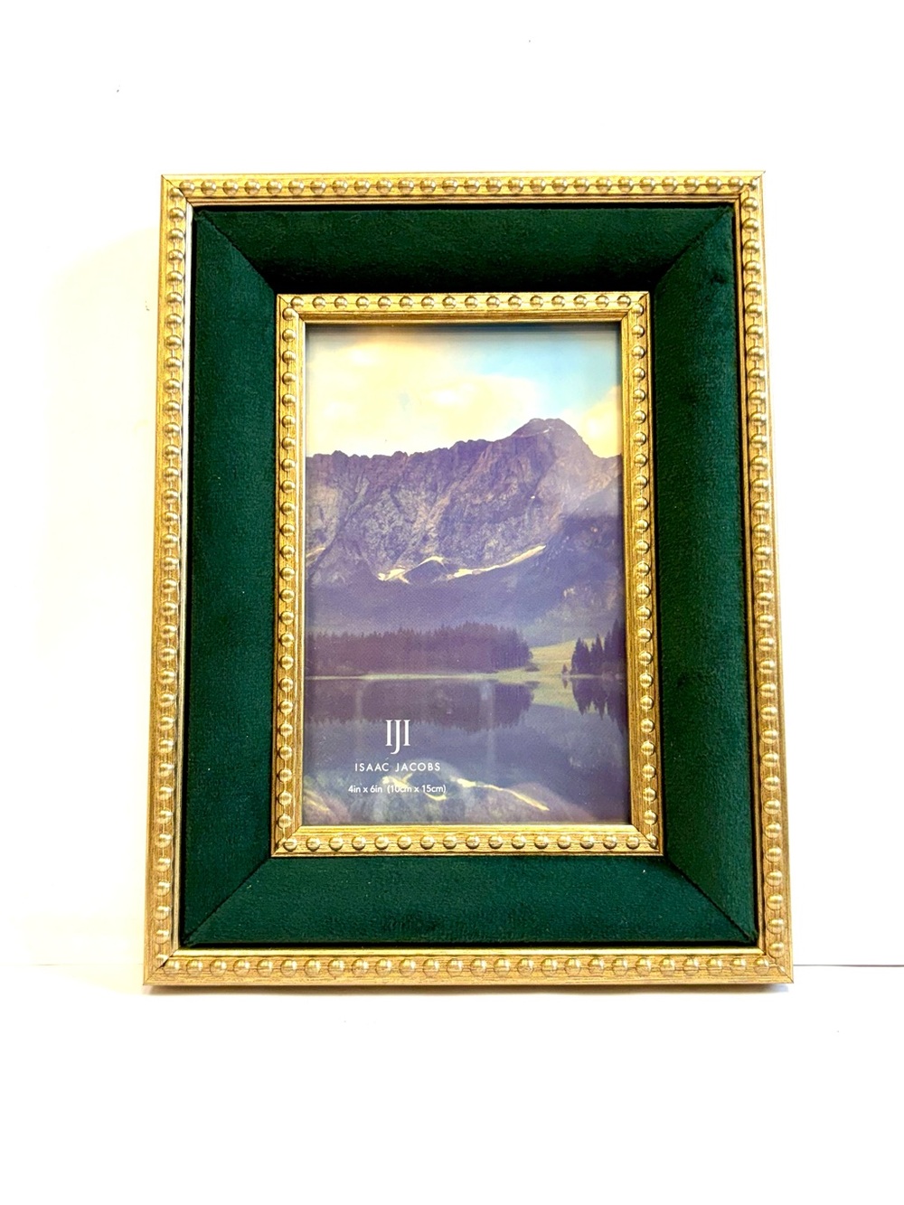 Isaac Jacobs 4 x 6 Green Velvet Upholstered Gold Beaded Picture Frame F461042